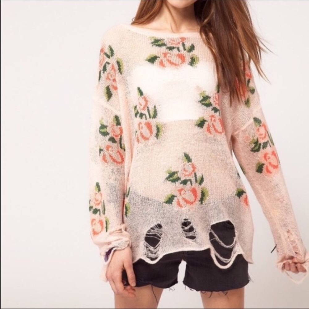 Wildfox Prairie Rose Lennon sweater pink SZ M NWOT